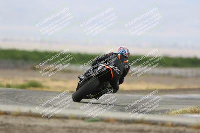 media/May-03-2025-CRA (Sat) [[22b18d099a]]/Races/Race 2/